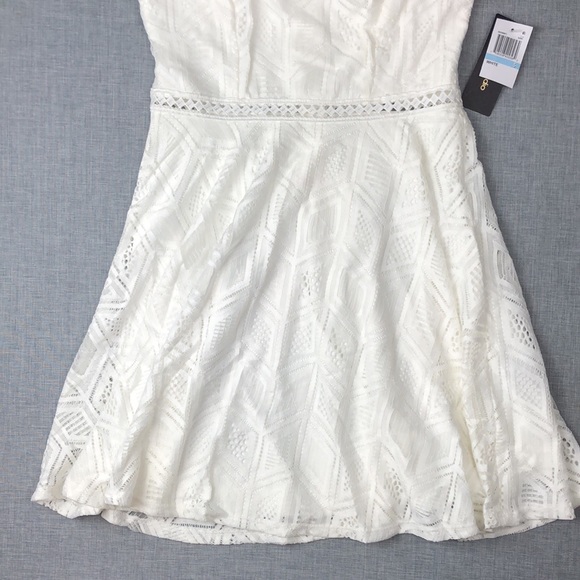 City Studio White Crochet Halter Dress Junior Size 3, 5, 13 Homecoming Prom - Picture 4 of 6